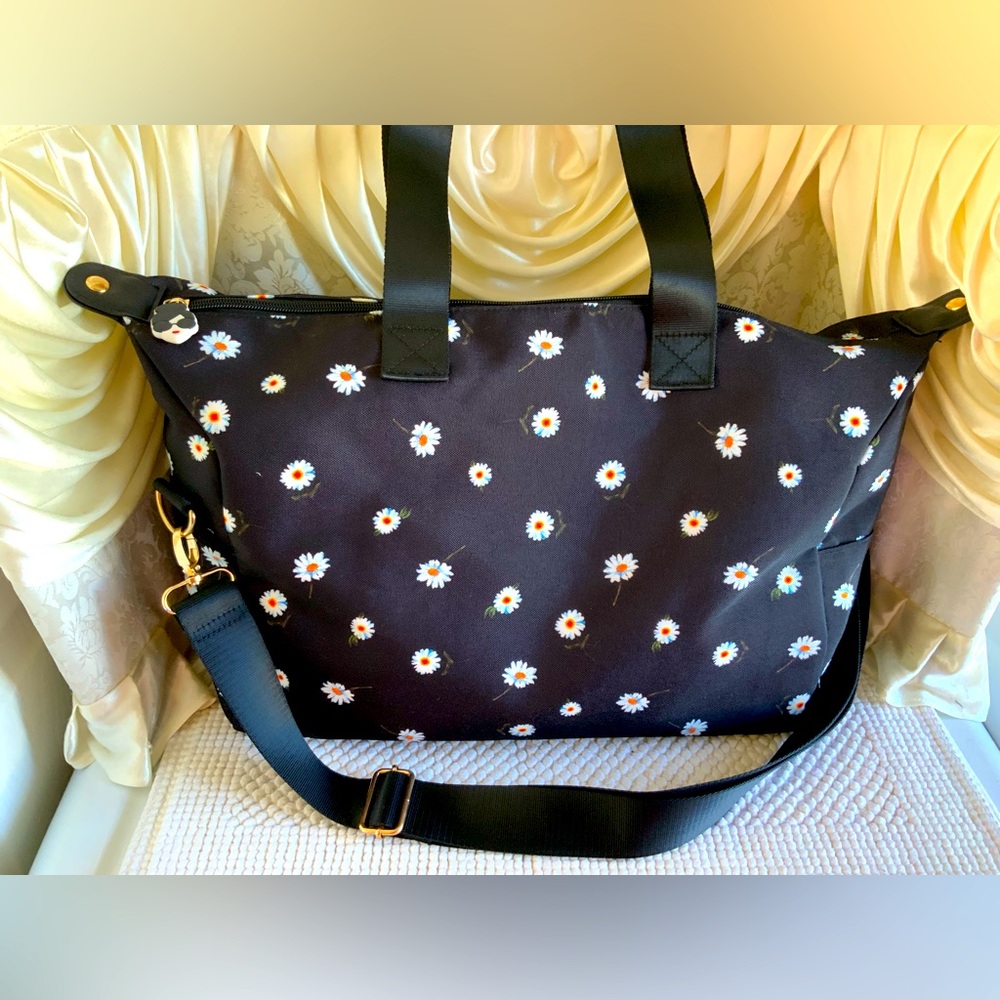 ALICE + OLIVIA BAG BY STACEY BENDET